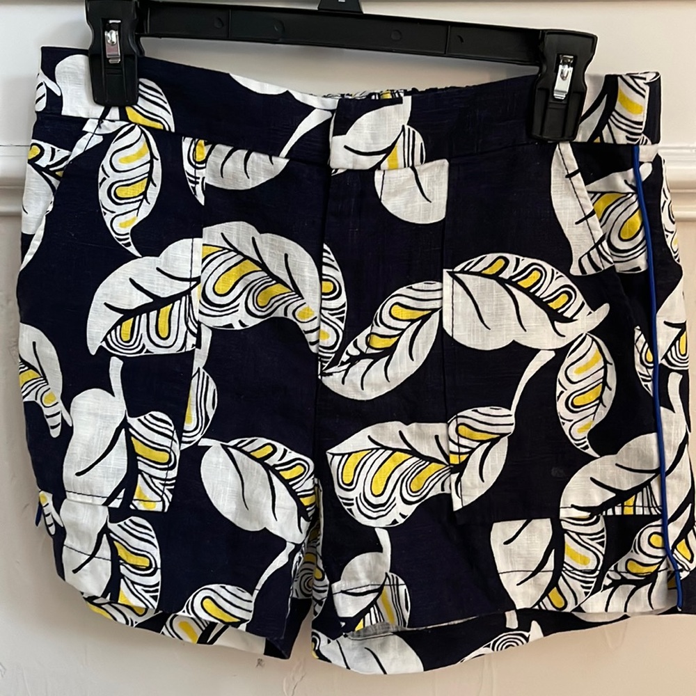 J. Crew printed 3” shorts size 2 Linen/Lycocell Blend